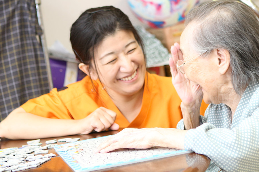 徳充会　介護福祉士